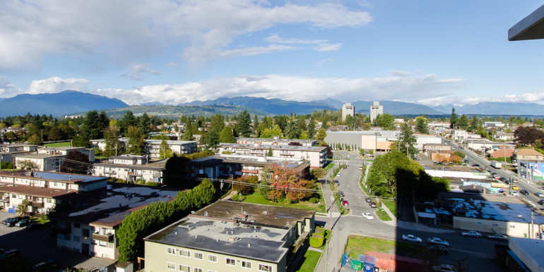 1201 7328 Arcola St Burnaby BC-large-014-30-DSC 8580-1500x566-72dpi