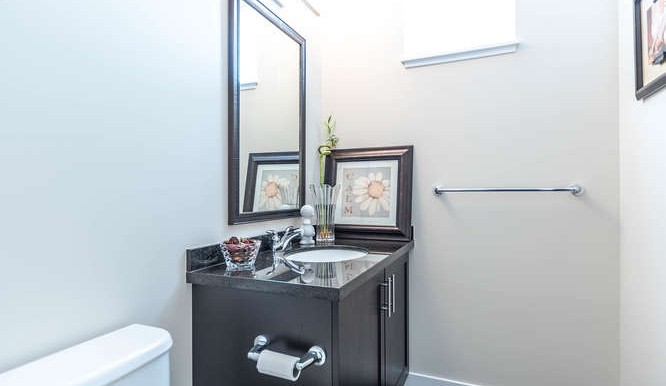 65 14356 63A Ave Surrey BC-small-003-7-Bathroom-666x444-72dpi