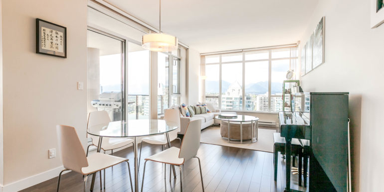 2905 2077 Rosser Ave Burnaby-print-006-5-Dining Room-3861x2574-300dpi