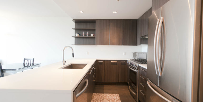 1006 8288 Granville Ave-print-004-13-Kitchen-3861x2574-300dpi