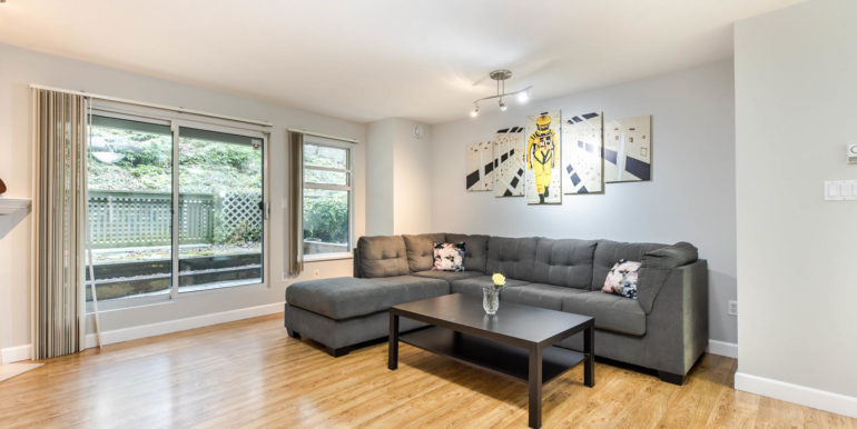 104 3733 Norfolk Street-large-004-002-Living Room-1500x1000-72dpi