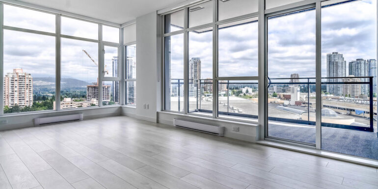 1510 6098 Station Street-007-010-Living Room-MLS_Size