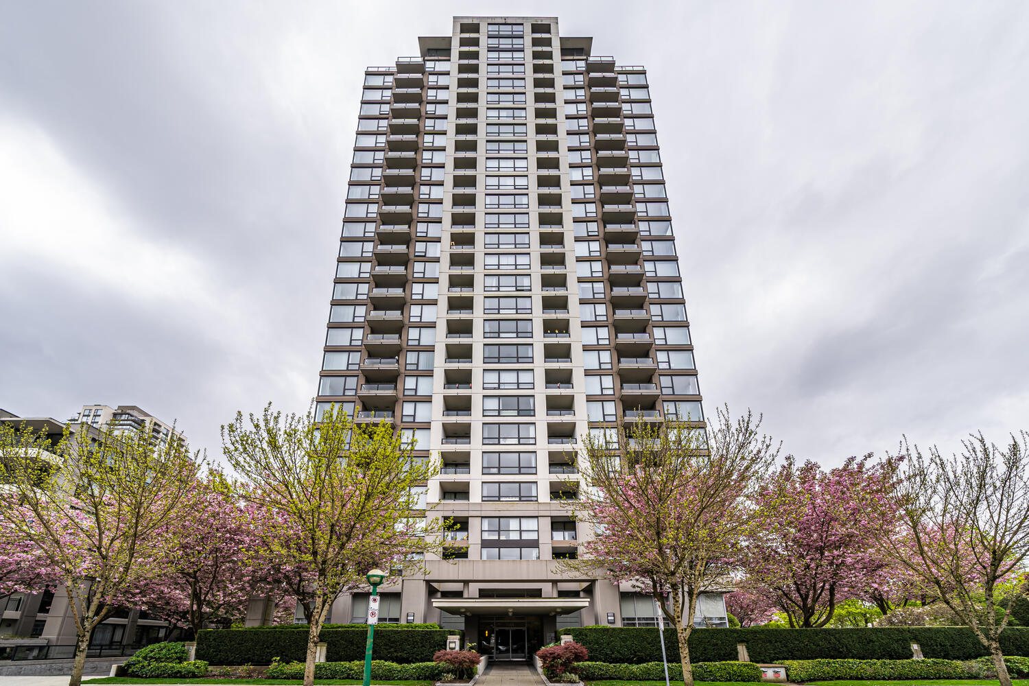 1703-7108 Collier St, Burnaby
