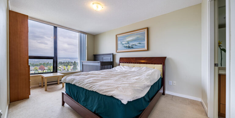 1703 7108 Collier St Burnaby-large-014-022-Bedroom-1500x1000-72dpi