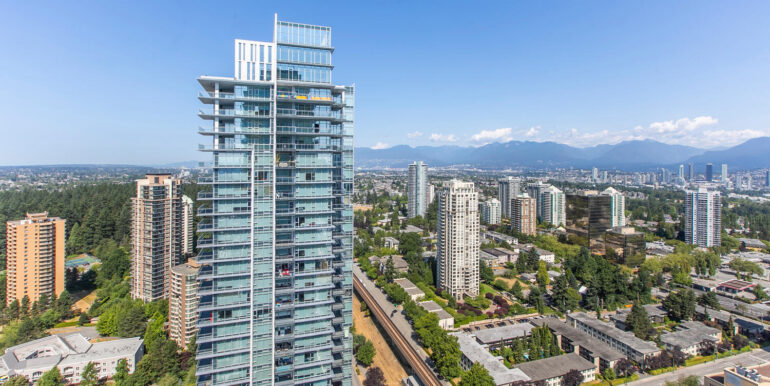 6383 McKay Ave 3205 Burnaby BC-large-021-015-Balcony-1500x1000-72dpi