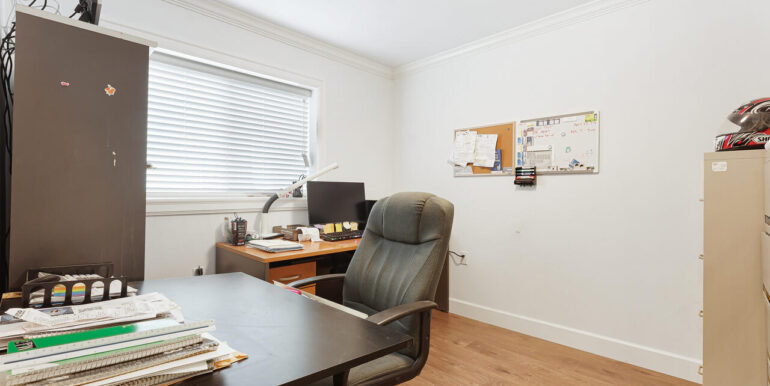 8274 Nelson Ave Burnaby BC V5J 4E5 Canada-033-035-Office-MLS_Size